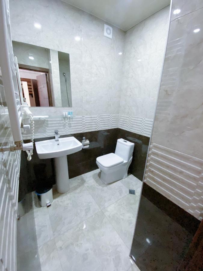 Tbilisi Central Hotel Eksteriør bilde