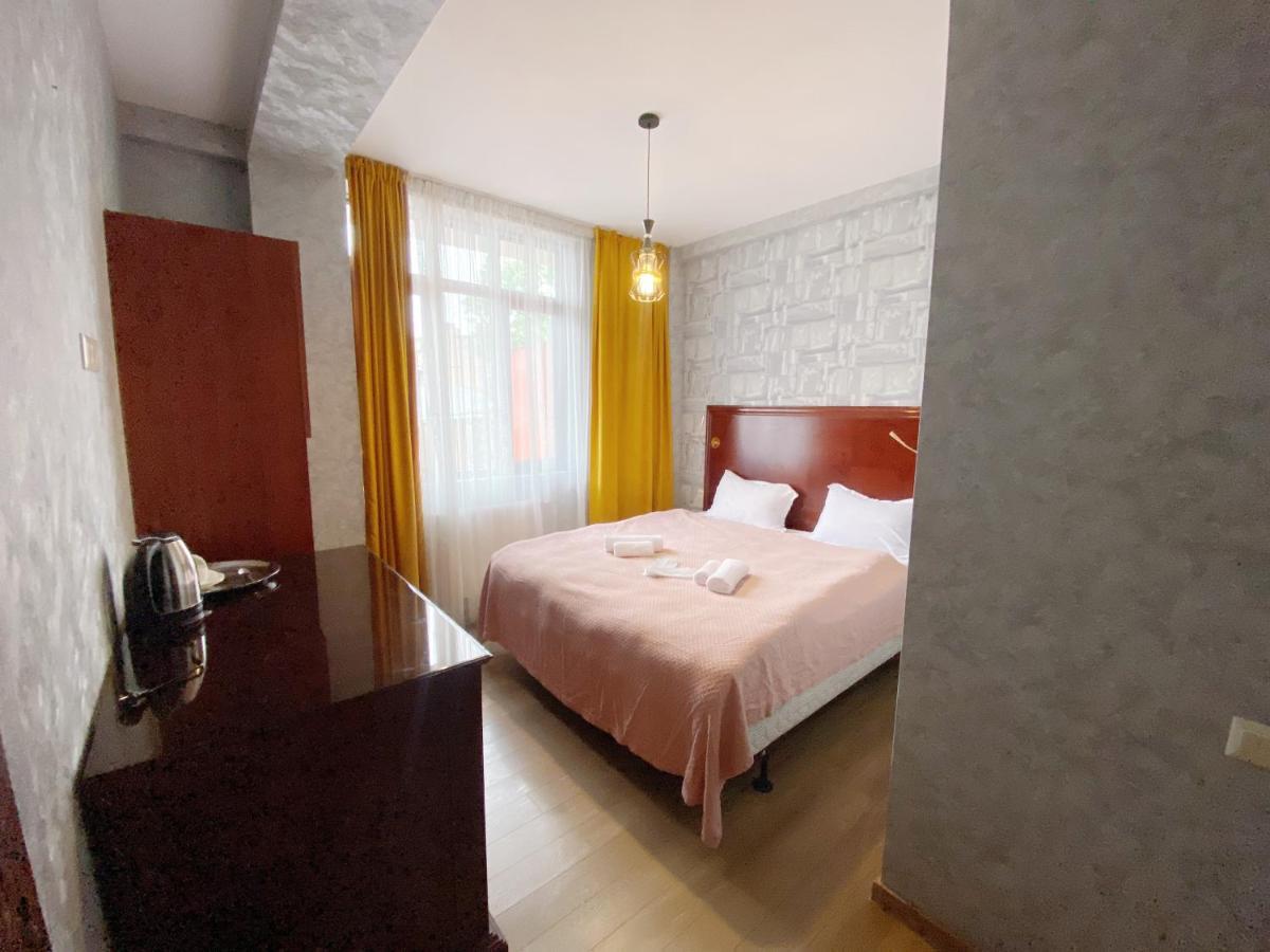 Tbilisi Central Hotel Eksteriør bilde
